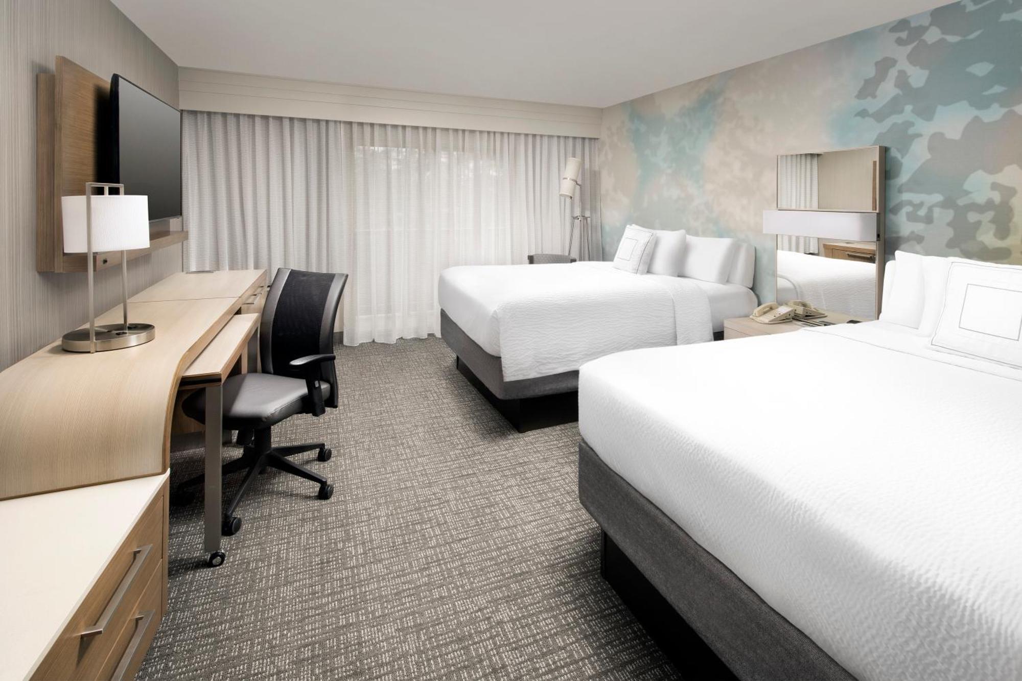 Готель Courtyard By Marriott Portland Гіллсборо Екстер'єр фото